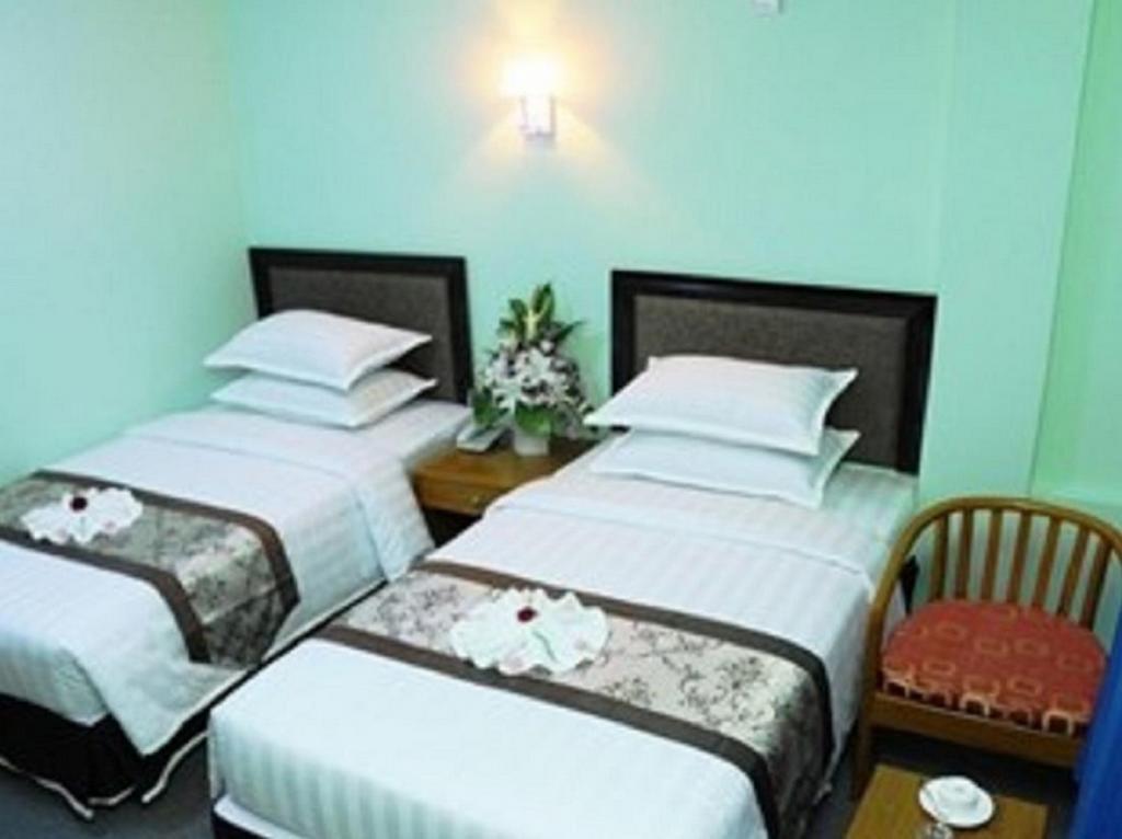 Hotel Bo Bo Min Yangon Exterior foto