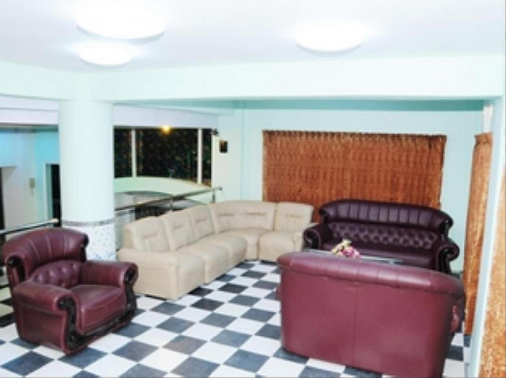 Hotel Bo Bo Min Yangon Exterior foto